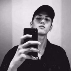 在浴室外被老公上司王总
